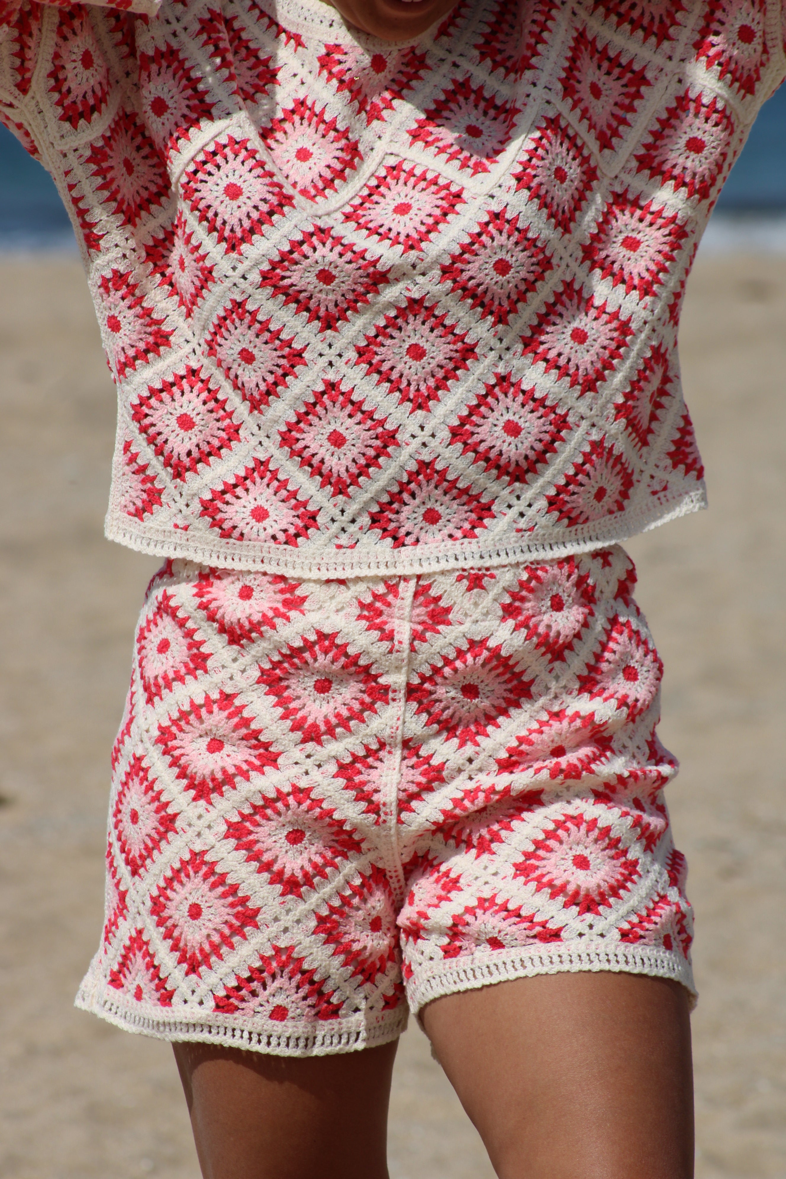 Short Inaya